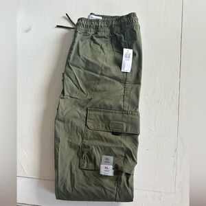 Old Navy boys sizes XL cargo pants.
